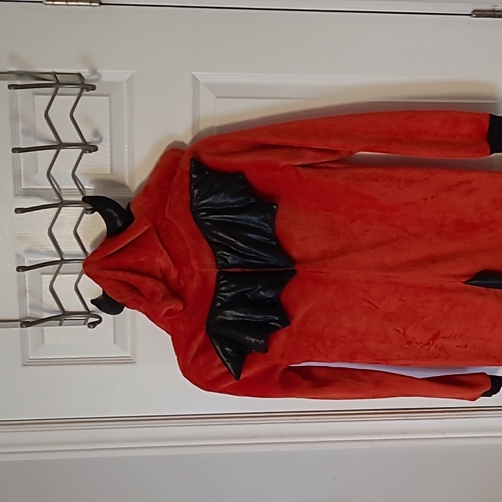 Ardene Devil onesie - Picture 5 of 6